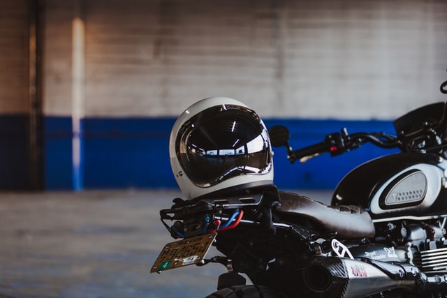 6 Tips to Choose the Best Motorcycle Helmet - The Stay Update